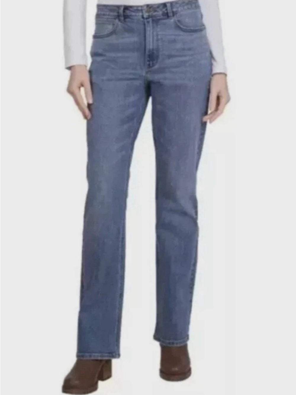 New Woman’s Wrangler High Rise Free Stretch Bootcut Jeans Size 6 Inseam 32”